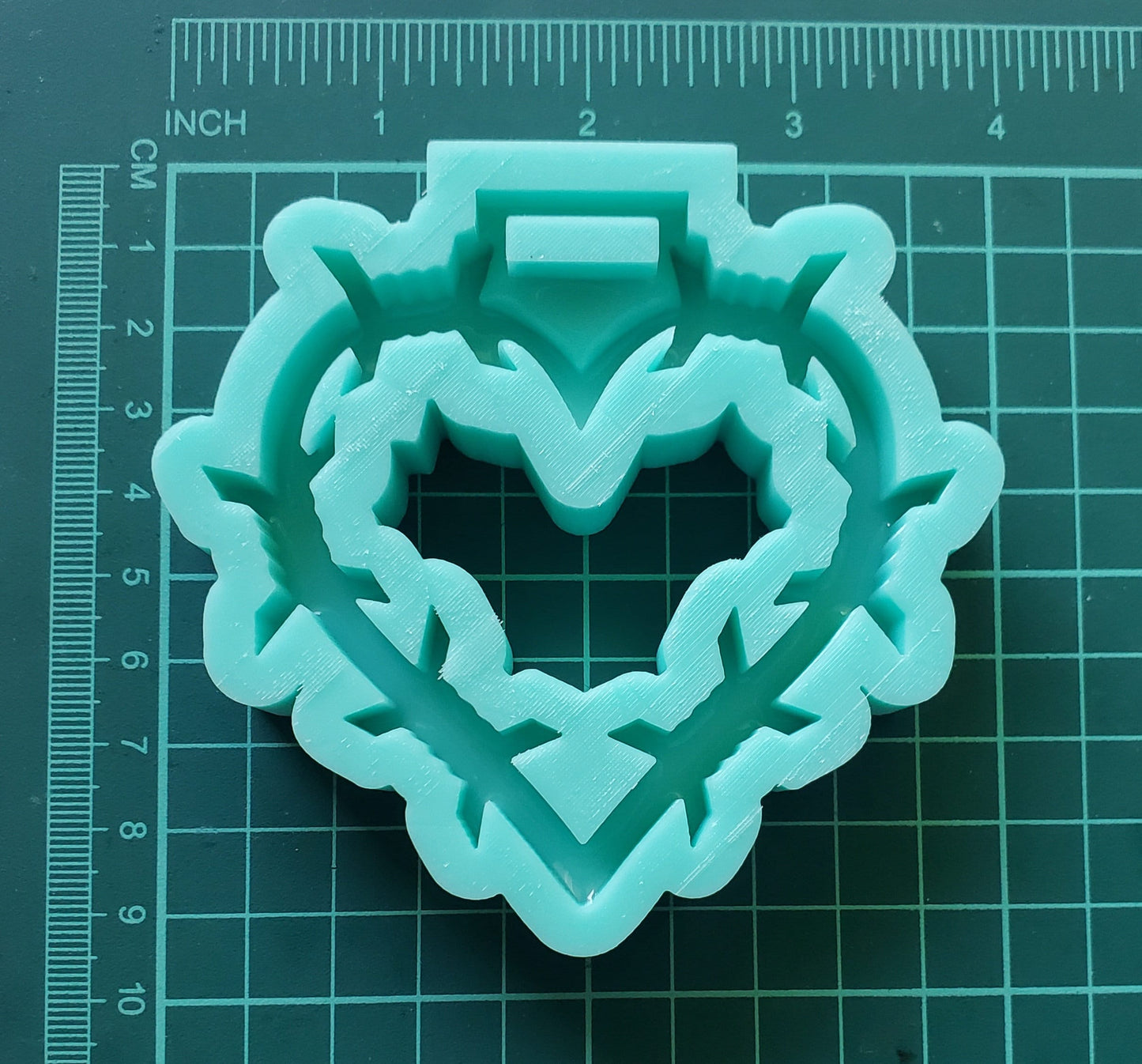 Made to order - Barbed Wire Heart Tsurikawa mold- Read description