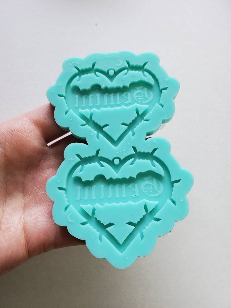 Made to order - Gemini Barbed Heart earring silicone mold -shiny silicone mold