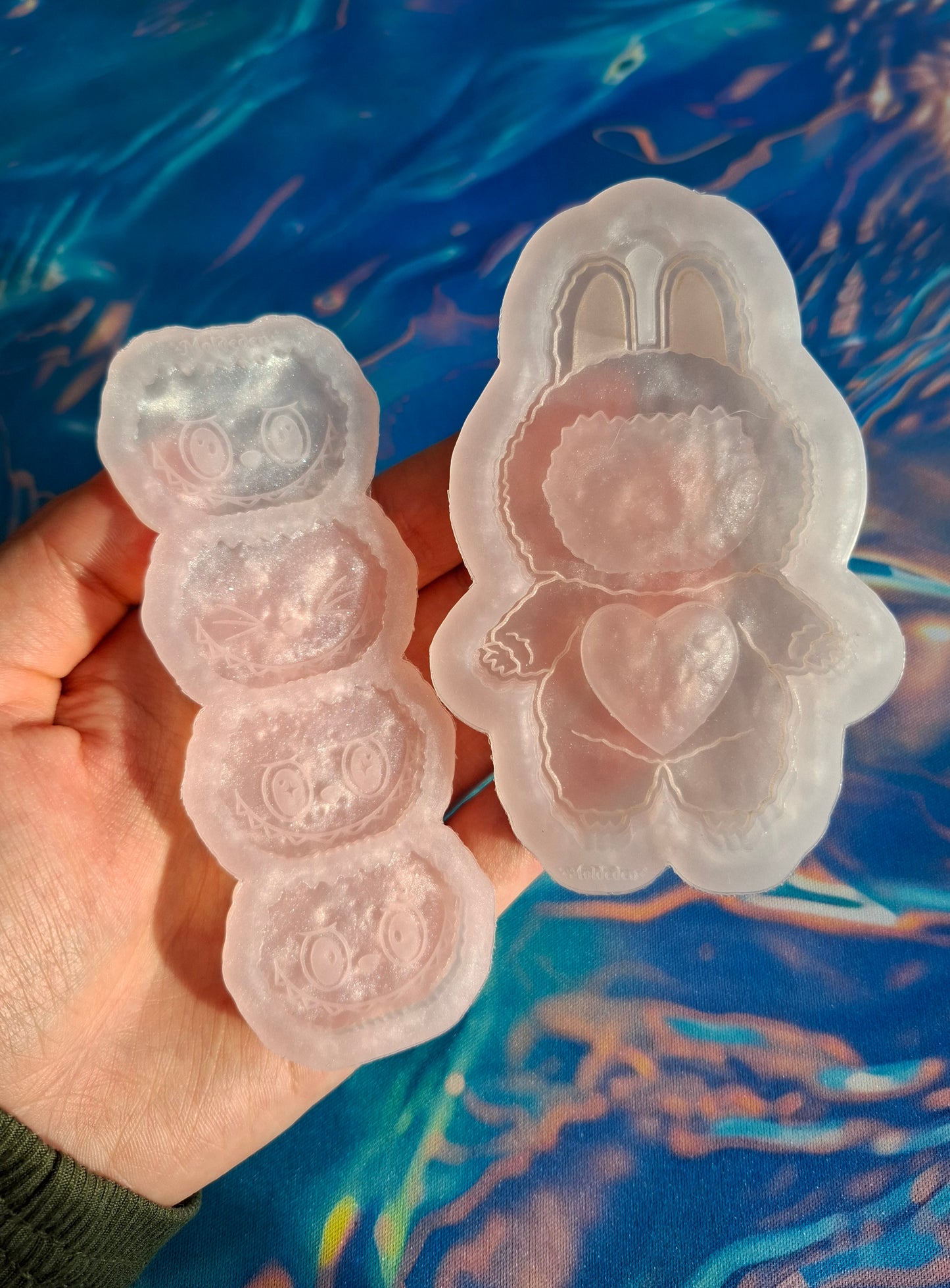 Small standing bubu - Silicone molds heart verison