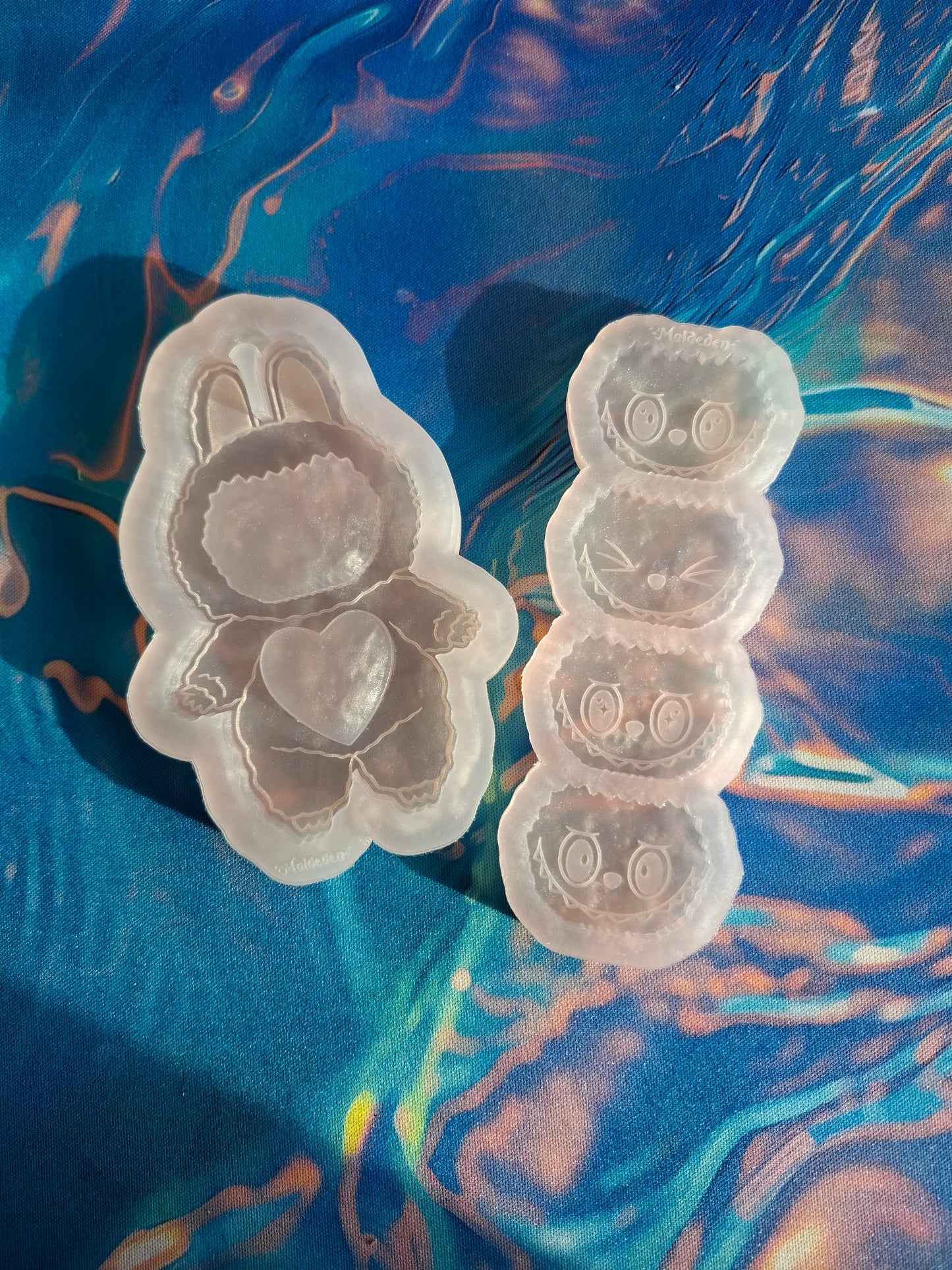 Small standing bubu - Silicone molds heart verison