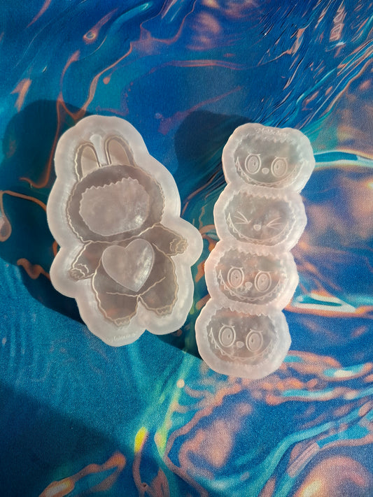 Small standing bubu - Silicone molds heart verison