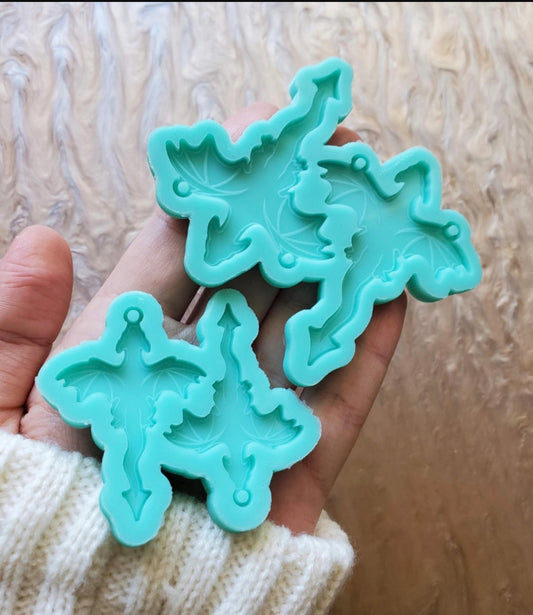 Earring Mold | Engraved dragons- 2 Different Size To Choose From - Silicone Mold - Clear mold for UV resin available - Made to order
