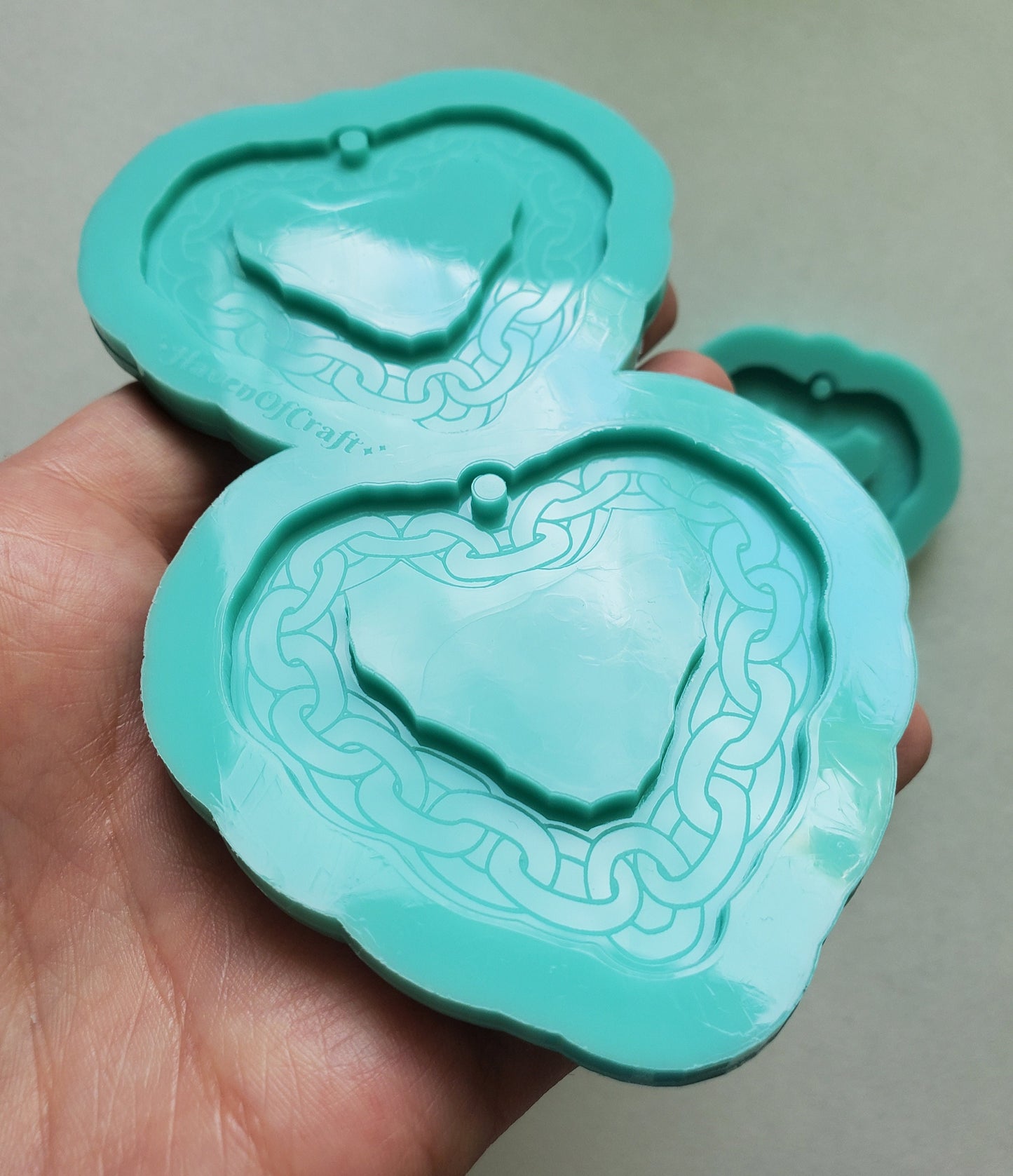 Made to Order - Chain Heart shiny silicone earring mold