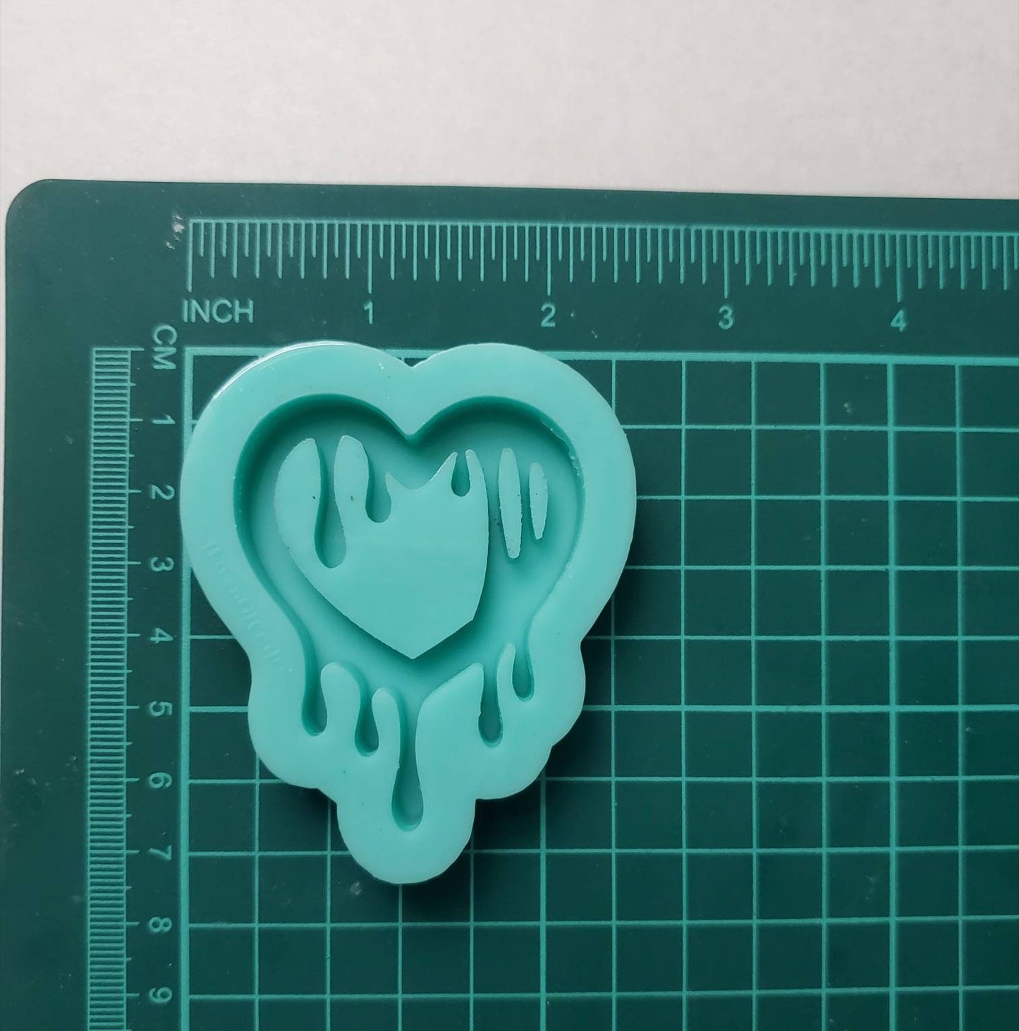 Made to Order - Thick Drip Heart Shaker Mold 2 Sizes - shiny silicone mold