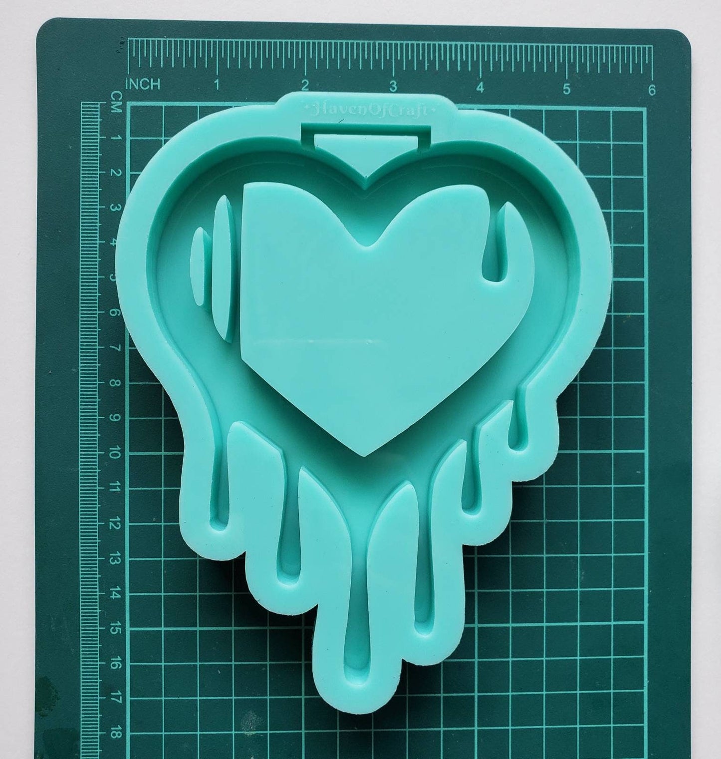 Made to Order - Drip Heart Tsurikawa Silicone Mold 2 sizes - Made with Acrylic Blanks