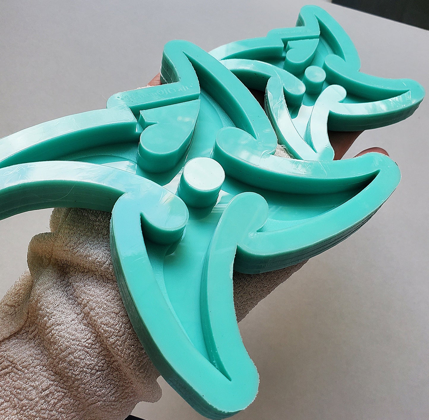 Made to Order - Shuriken Tsurikawa Silicone Mold 2 sizes - Made with Acrylic Blanks