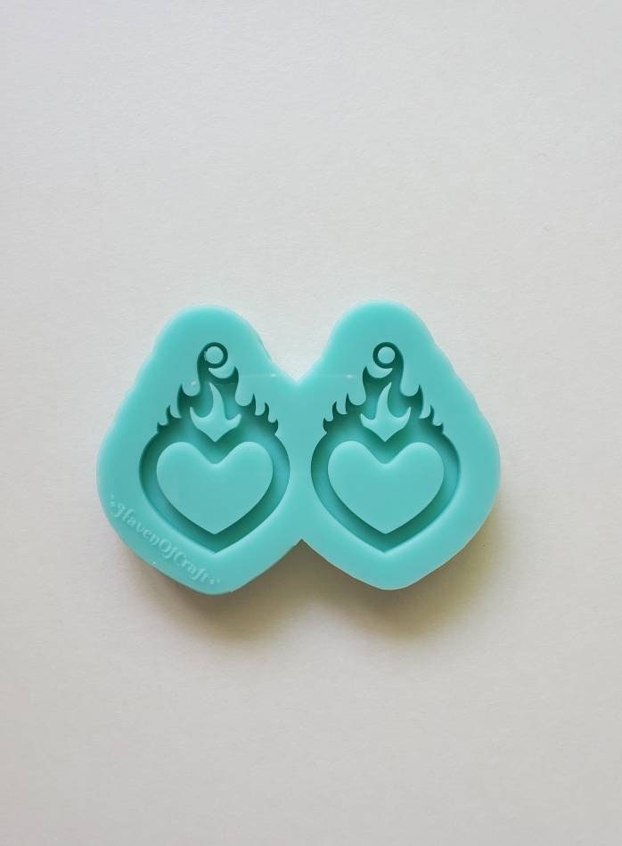 Made to order - Small/Big Heart flame shiny silicone mold