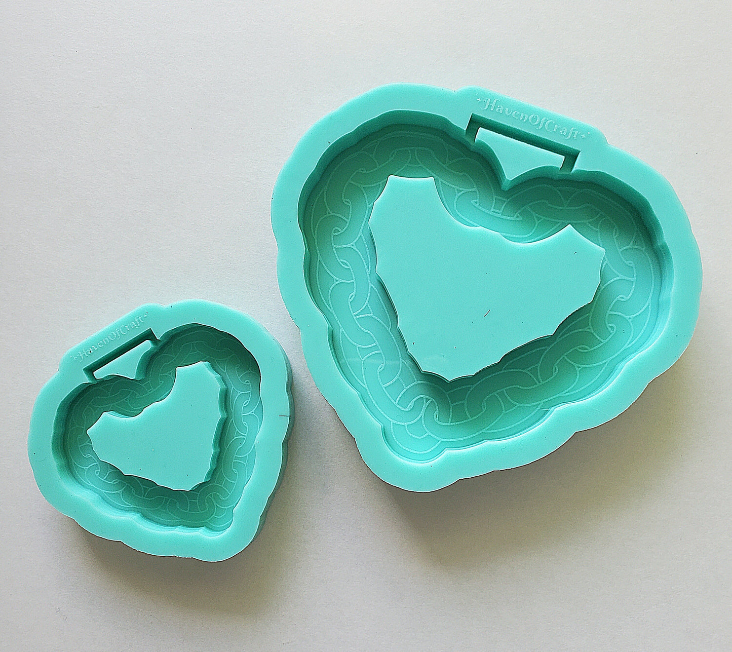 Made to Order - Chain Heart Tsurikawa Mold 2 sizes - Made with Acrylic Blank, shiny silicone mold