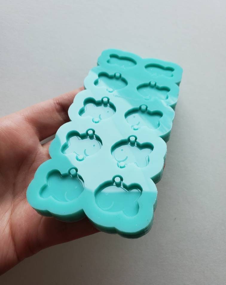 Made to order - Fish Crackers shiny earring silicone mold - made with acrylic blank