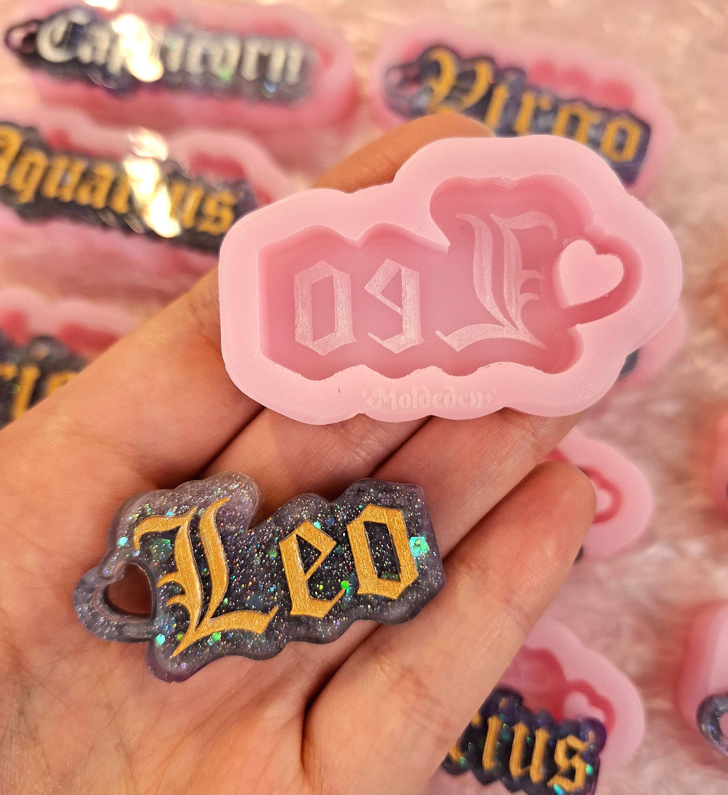 Zodiac keychain mold 1/4 inches thick