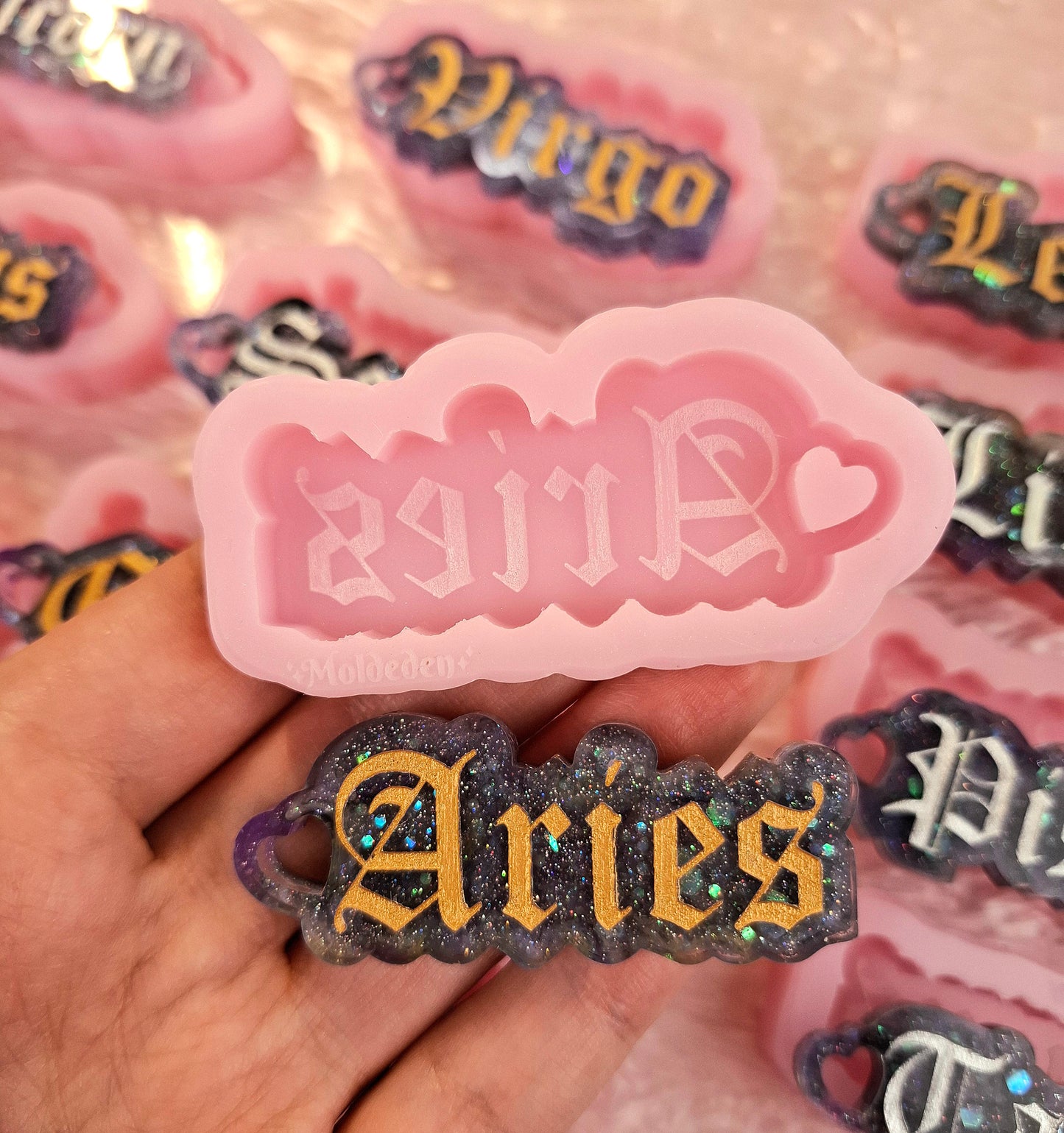 Zodiac keychain mold 1/4 inches thick