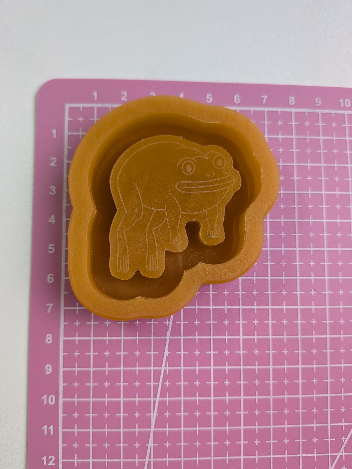 Shaker frog silicone mold